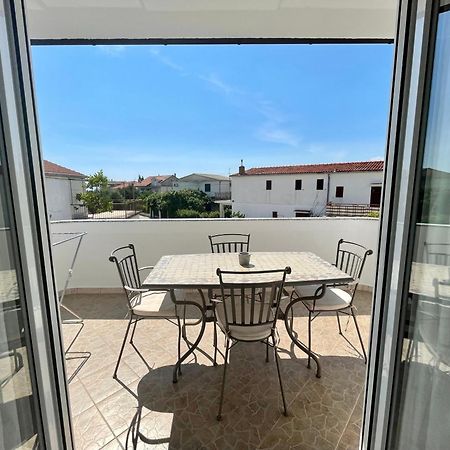 Apartments Antea Рогозниця Екстер'єр фото