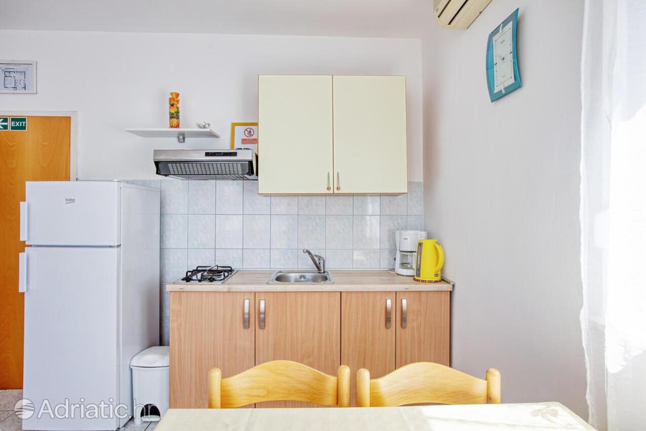 Apartments Antea Рогозниця Екстер'єр фото
