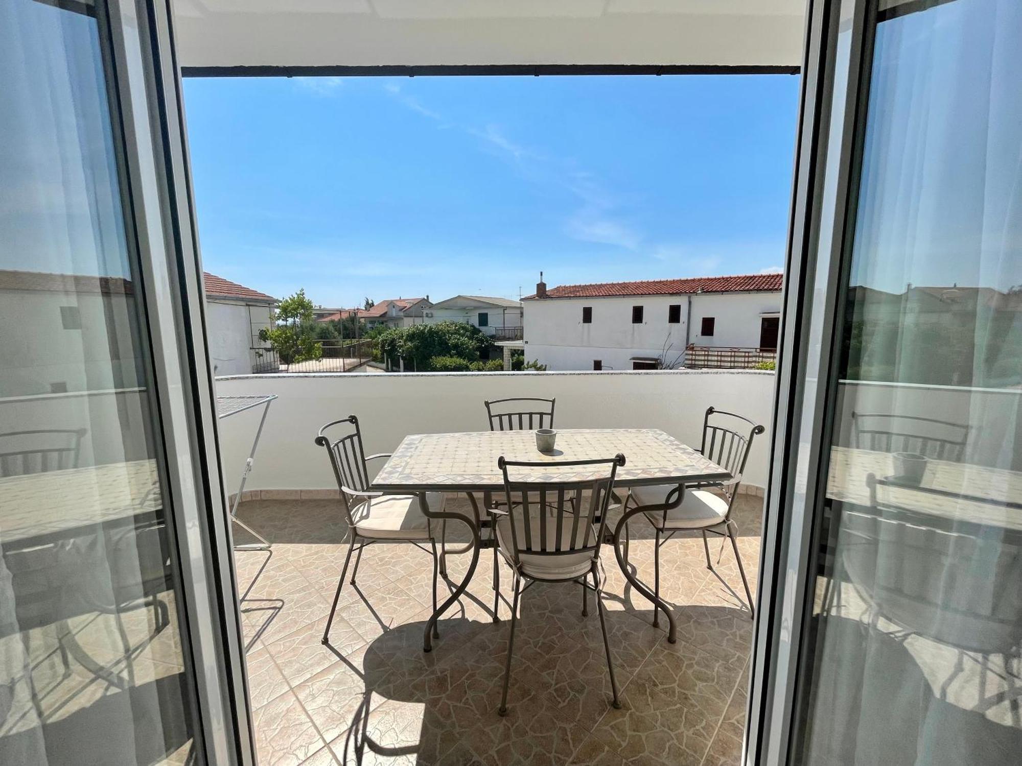 Apartments Antea Рогозниця Екстер'єр фото