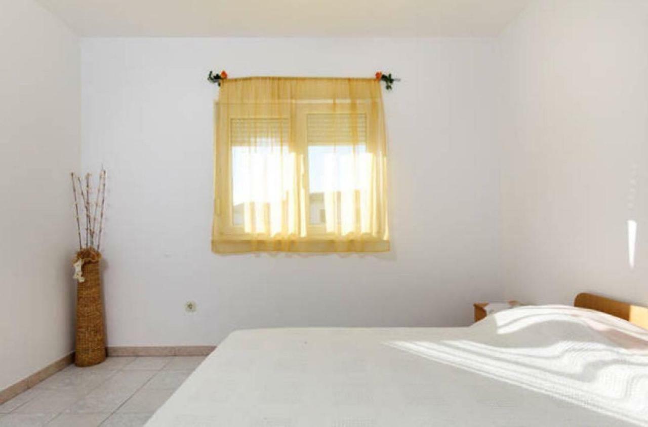 Apartments Antea Рогозниця Екстер'єр фото