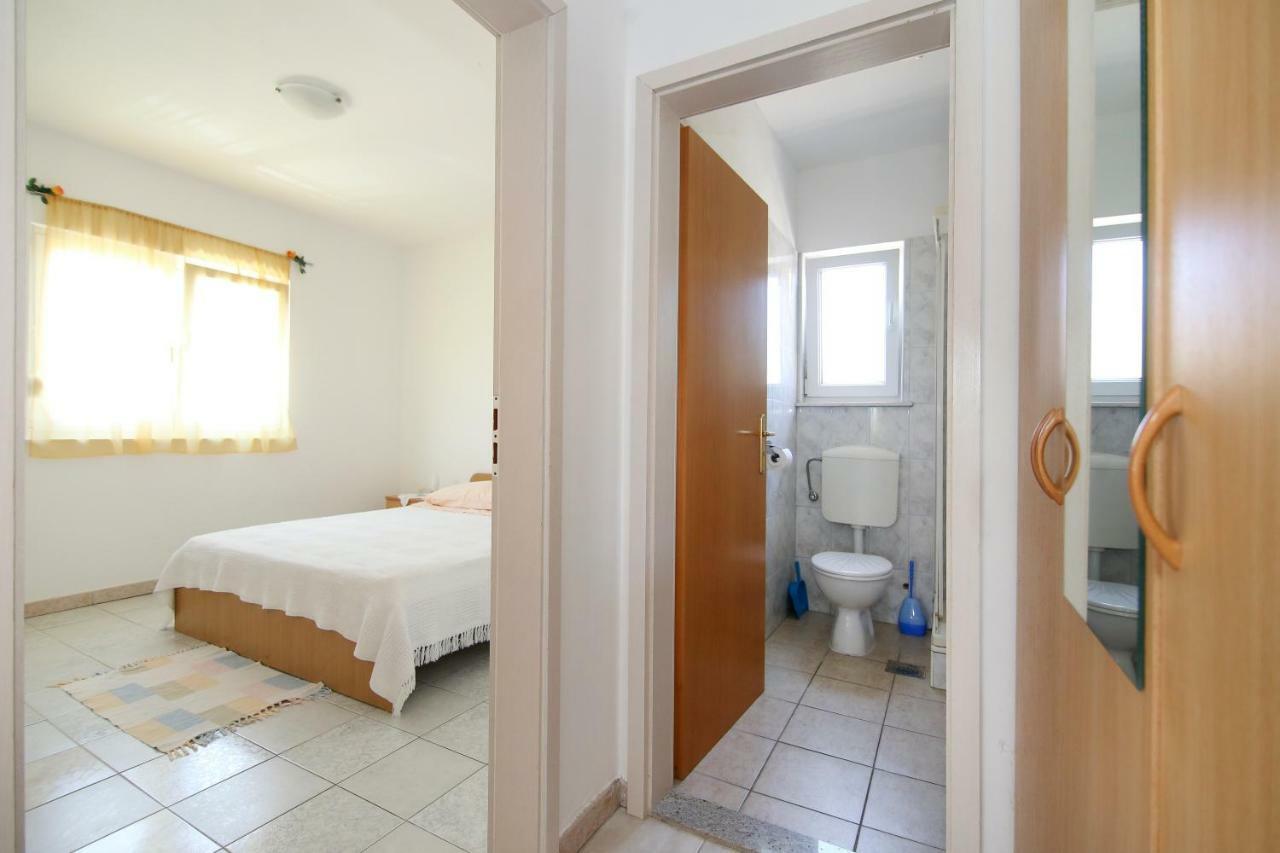 Apartments Antea Рогозниця Екстер'єр фото