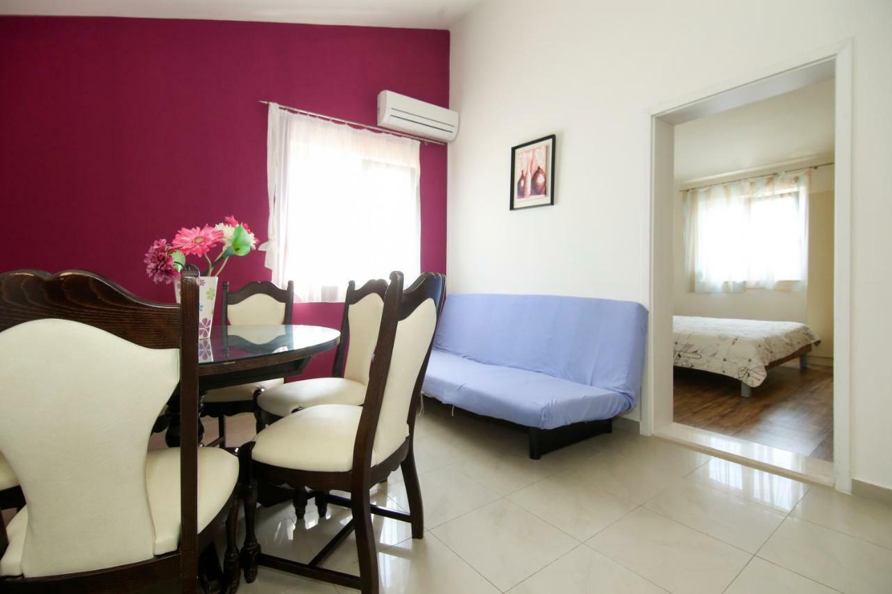 Apartments Antea Рогозниця Екстер'єр фото