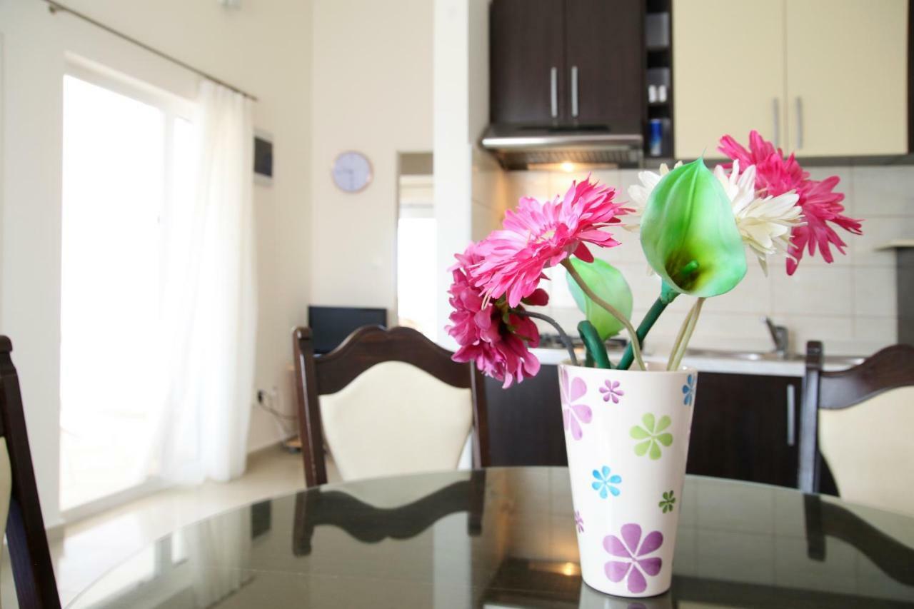 Apartments Antea Рогозниця Екстер'єр фото