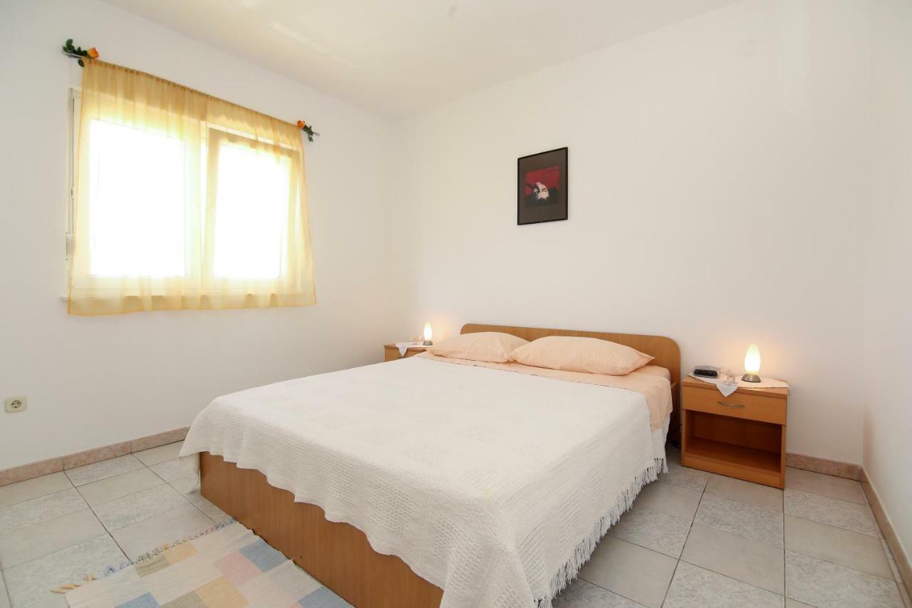 Apartments Antea Рогозниця Екстер'єр фото
