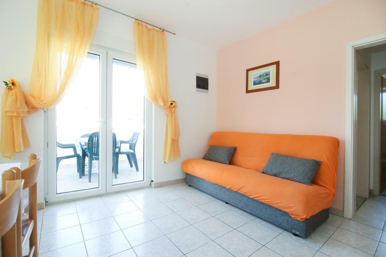 Apartments Antea Рогозниця Екстер'єр фото